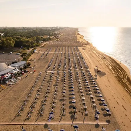 Colorful With Balcony-beahost Apartament *