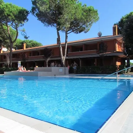 Colorful With Balcony-beahost Apartament Bibione