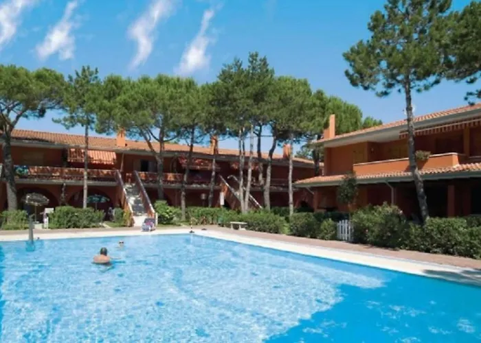 Colorful With Balcony-beahost