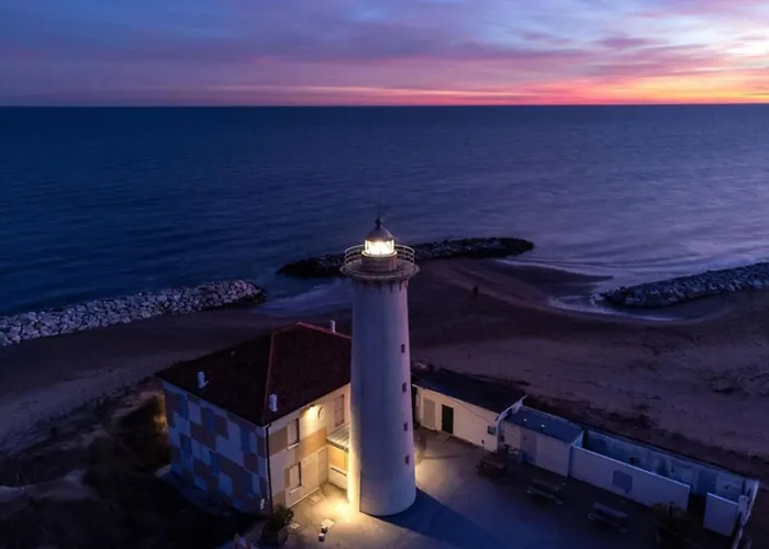Colorful With Balcony-beahost *