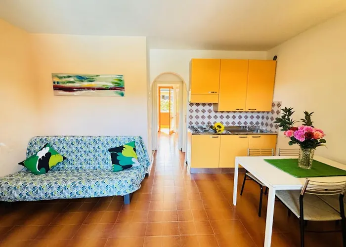 Colorful With Balcony-beahost *