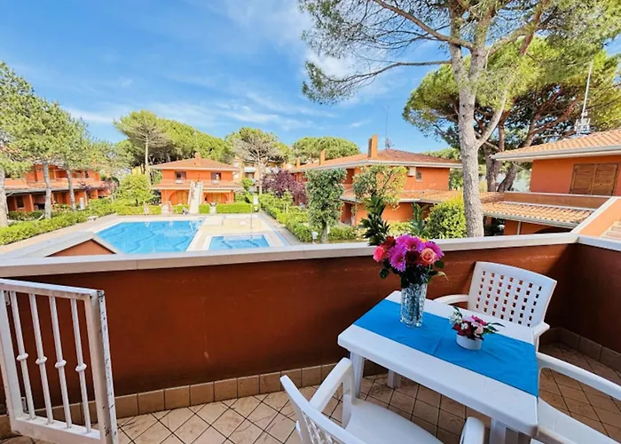 Colorful With Balcony-beahost *